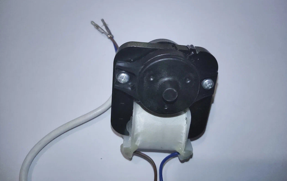 Двигатель вентилятора  candy orm-1061c2 3.5 w cl.b 91211136 220-240v 50Hz