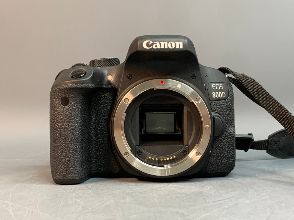 Canon 800D Kit 18-55mm IS STM 3.100 кадров