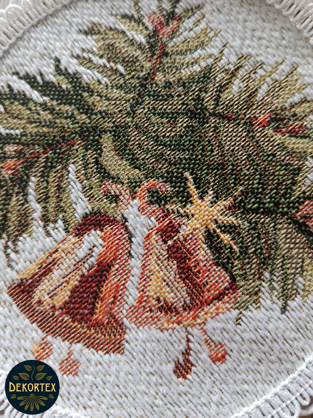 Набор декоративных гобеленовых салфеток Настроение рождества (1 шт 32х46+6 шт d 15)