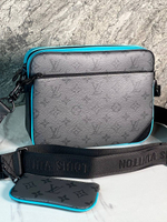 Сумка-мессенжер Louis Vuitton