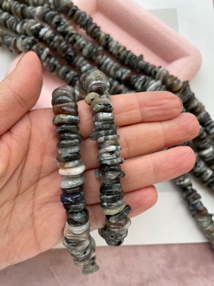 Нить бусин из лабрадорита 10-12мм, галтовка
