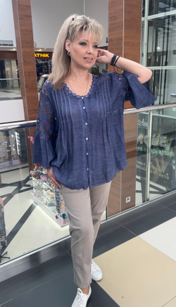 Итальянская темно-синяя ажурная туника на пуговицах