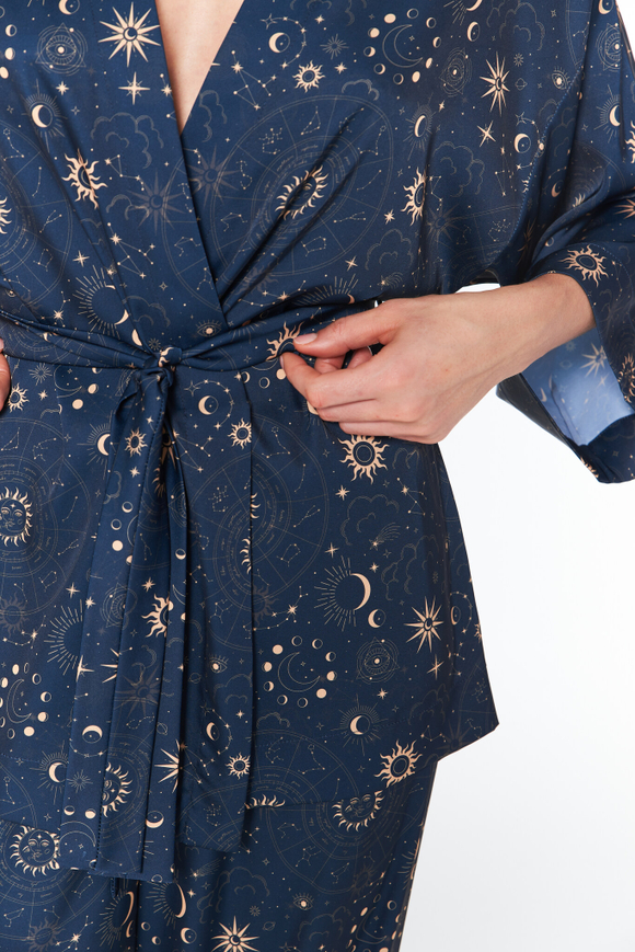 Шелковая блуза-кимоно с созвездиями