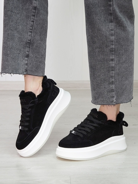 Кроссовки женские зимние