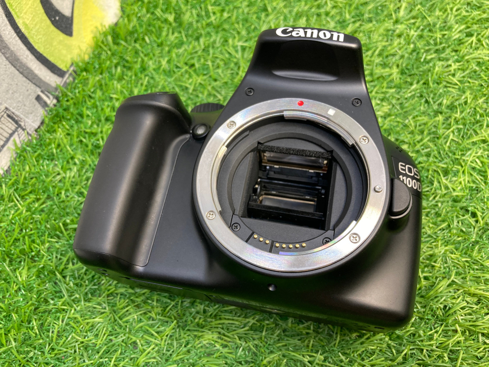 Canon 1100D + 18-55mm 800 кадров