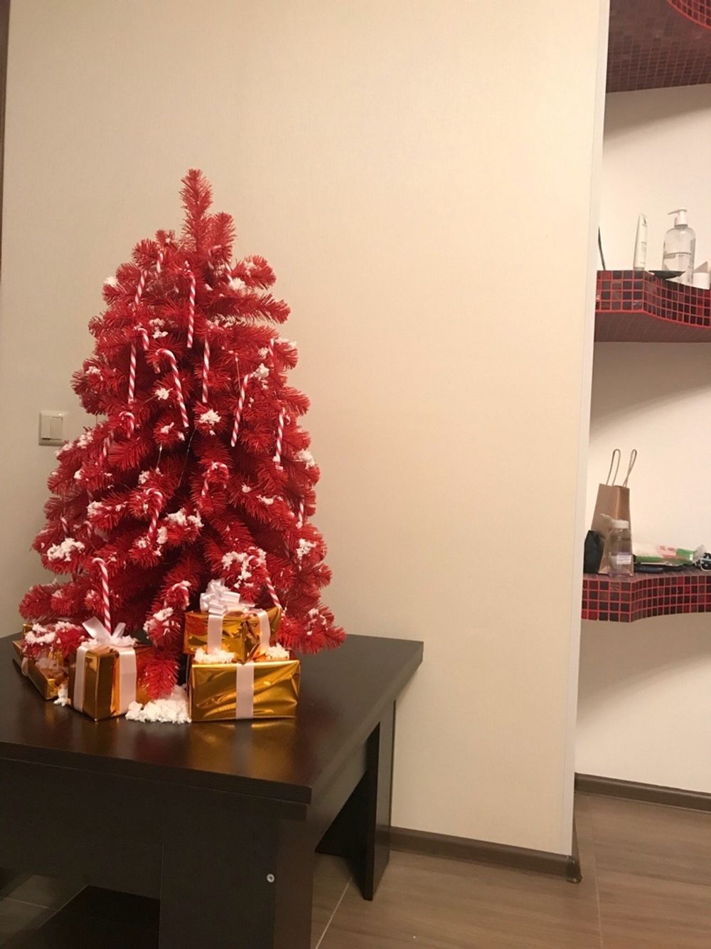 Искусственная красная елка «Огненная» (пвх) 150 см / 1.5 м