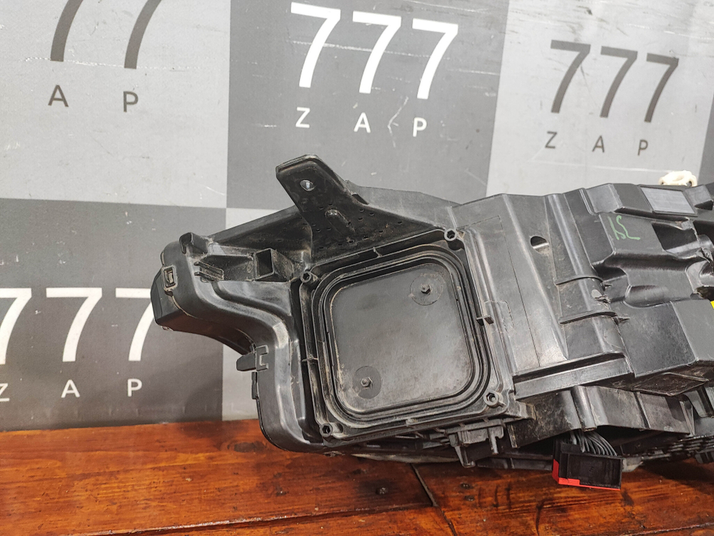 Фара правая LED Infiniti QX50 2 17-нв Б/У Оригинал 260105NS0A