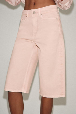 ZARA ДЖИНСОВЫЕ ШОРТЫ СО СРЕДНЕЙ ПОСАДКОЙ — ZW COLLECTION, РОЗОВЫЙ