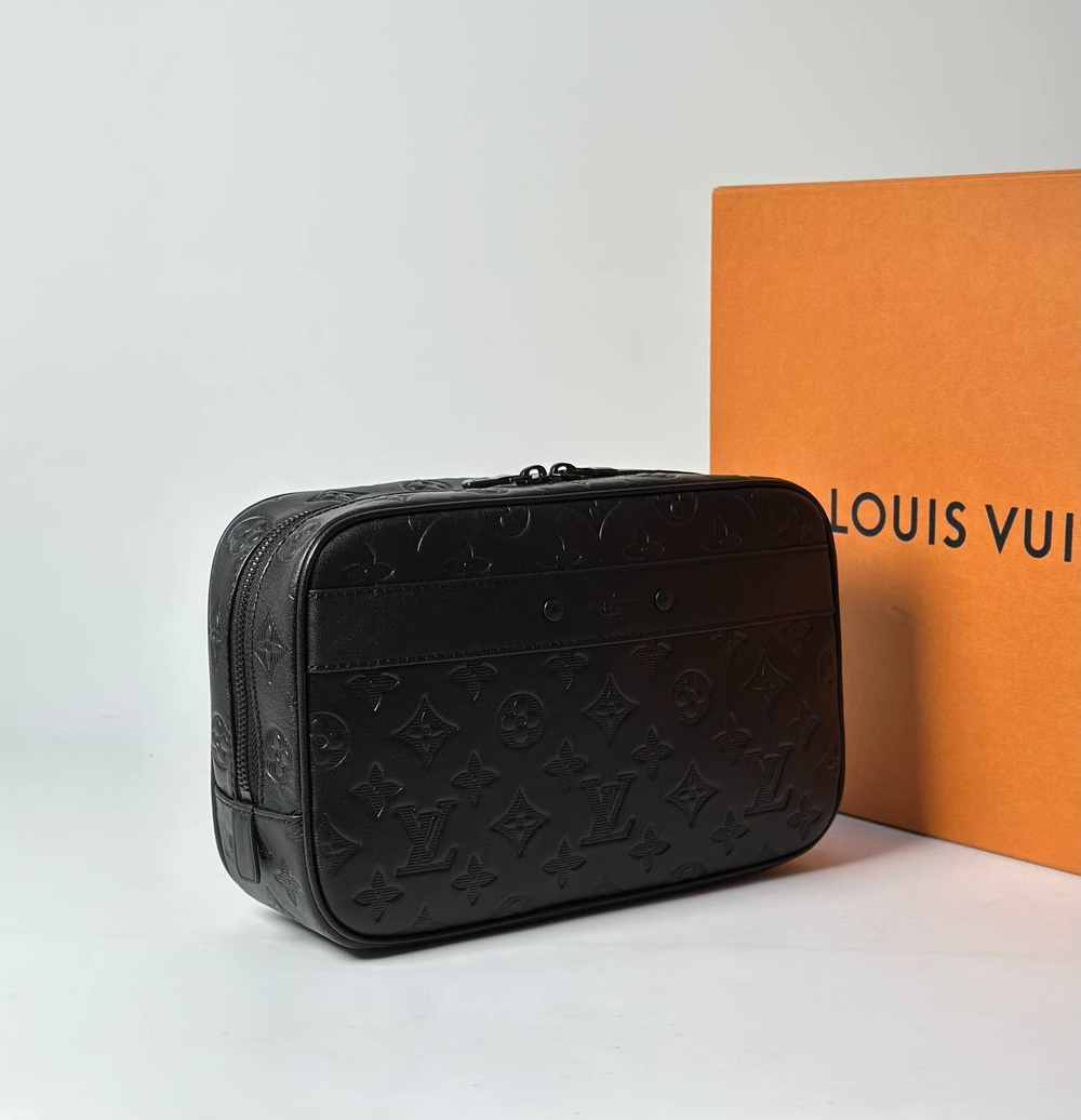 Нессер Louis Vuitton