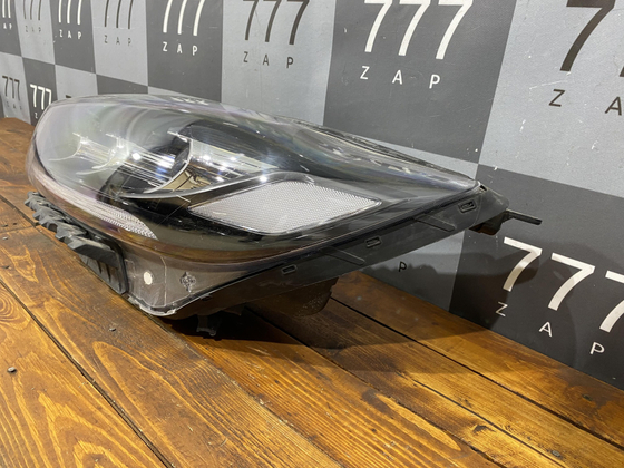 Фара левая LED Kia Sorento 3 Prime (UM) 17-20 Б/У Оригинал 92101C5620