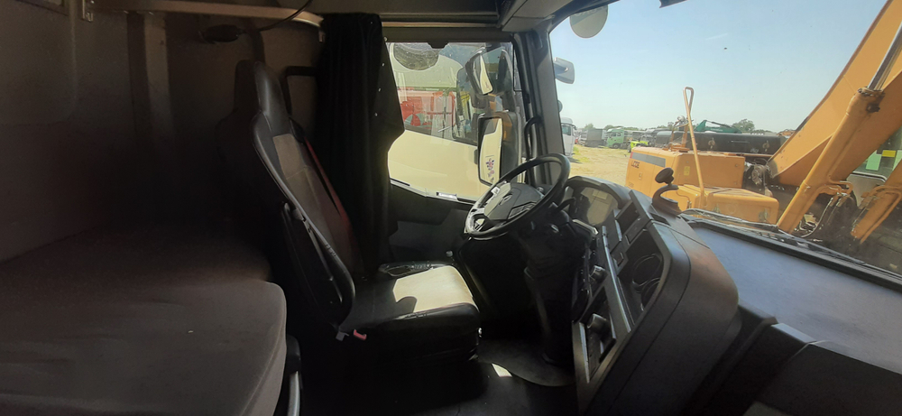 Renault T 6x2 Седельный тягач T11.460 6x2 (Дизельный, 10,8 л, 469 л.с., АТ)