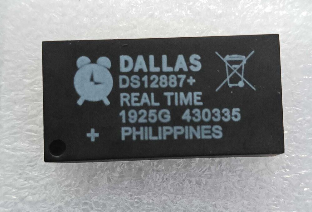микросхема DS12887 Real Time Clock &quot;Dallas Samiconductor&quot; (DIL-24)