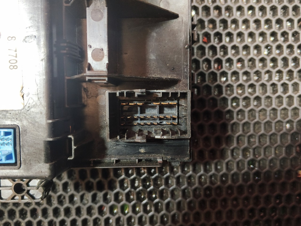 Блок предохранителей