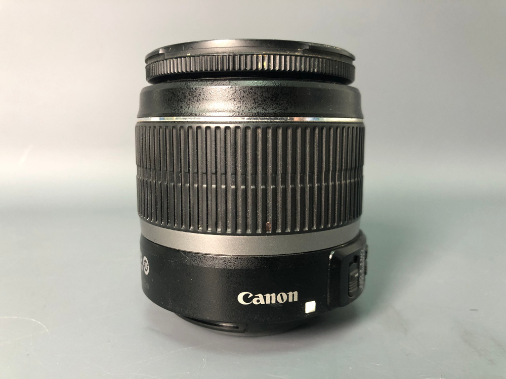 Canon 18-55mm 3.5-5.6 IS, нерабочий + царапины линз.