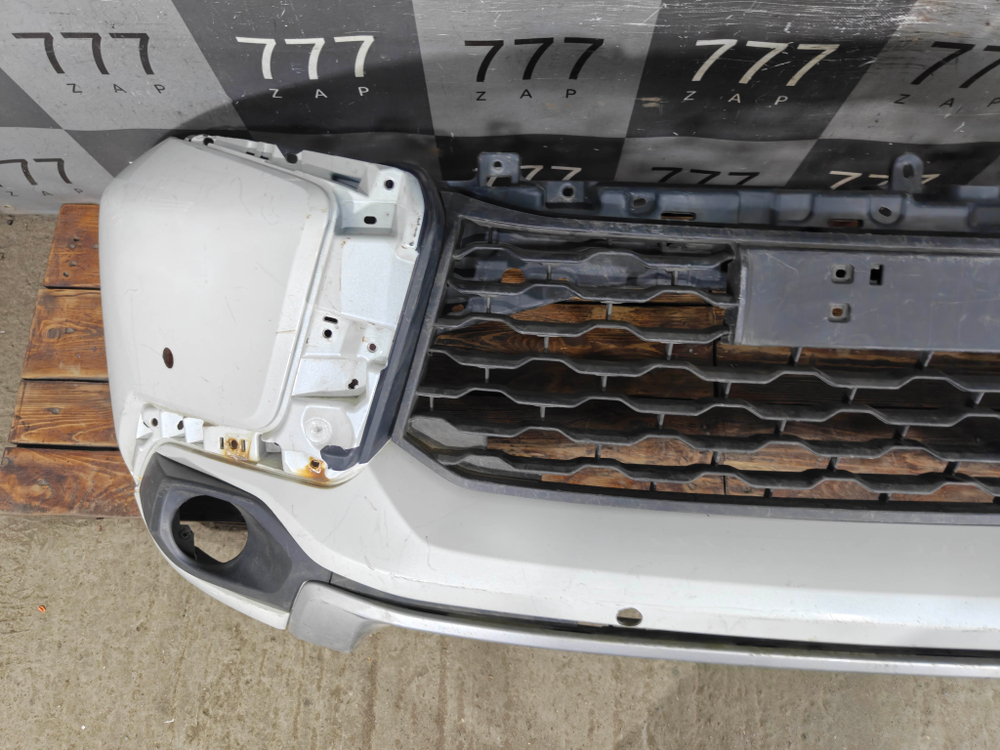 Бампер передний + решетка радиатора Mitsubishi Pajero Sport 3 15-21 Б/У Оригинал 6400H065