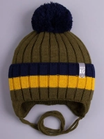 Шапка для мальчика вязаная демисезонная с завязками