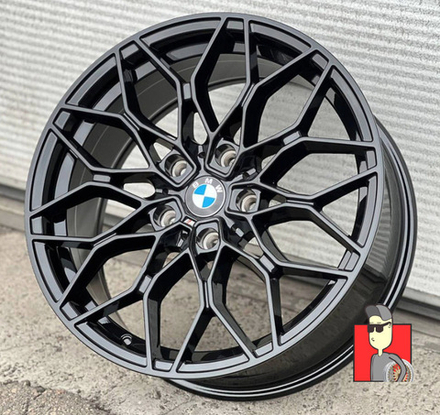 Комплект дисков BMW 1000M 18x8/8.5 et34/40 5x120