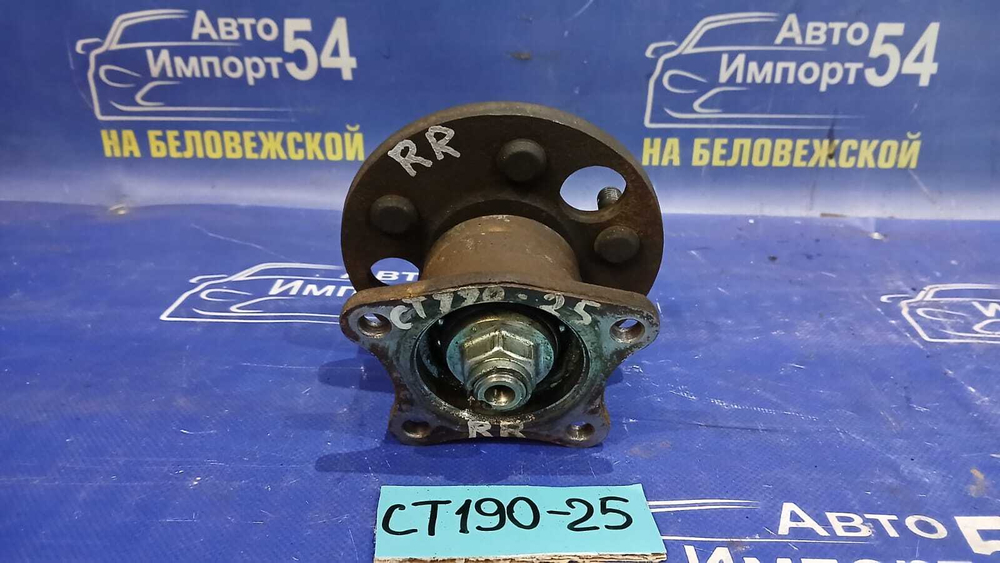 Ступица задняя правая TOYOTA CORONA 1995