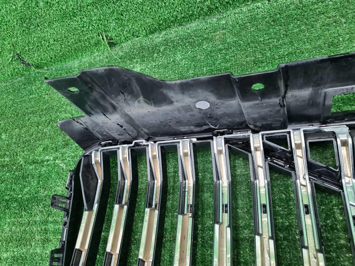 Решетка радиатора Volvo XC60 2 (2021-н.в.)