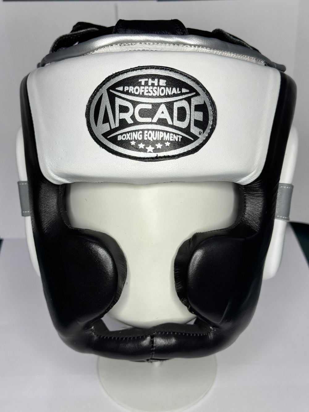 Шлем боксерский полная защита  Arcada черный/белый
