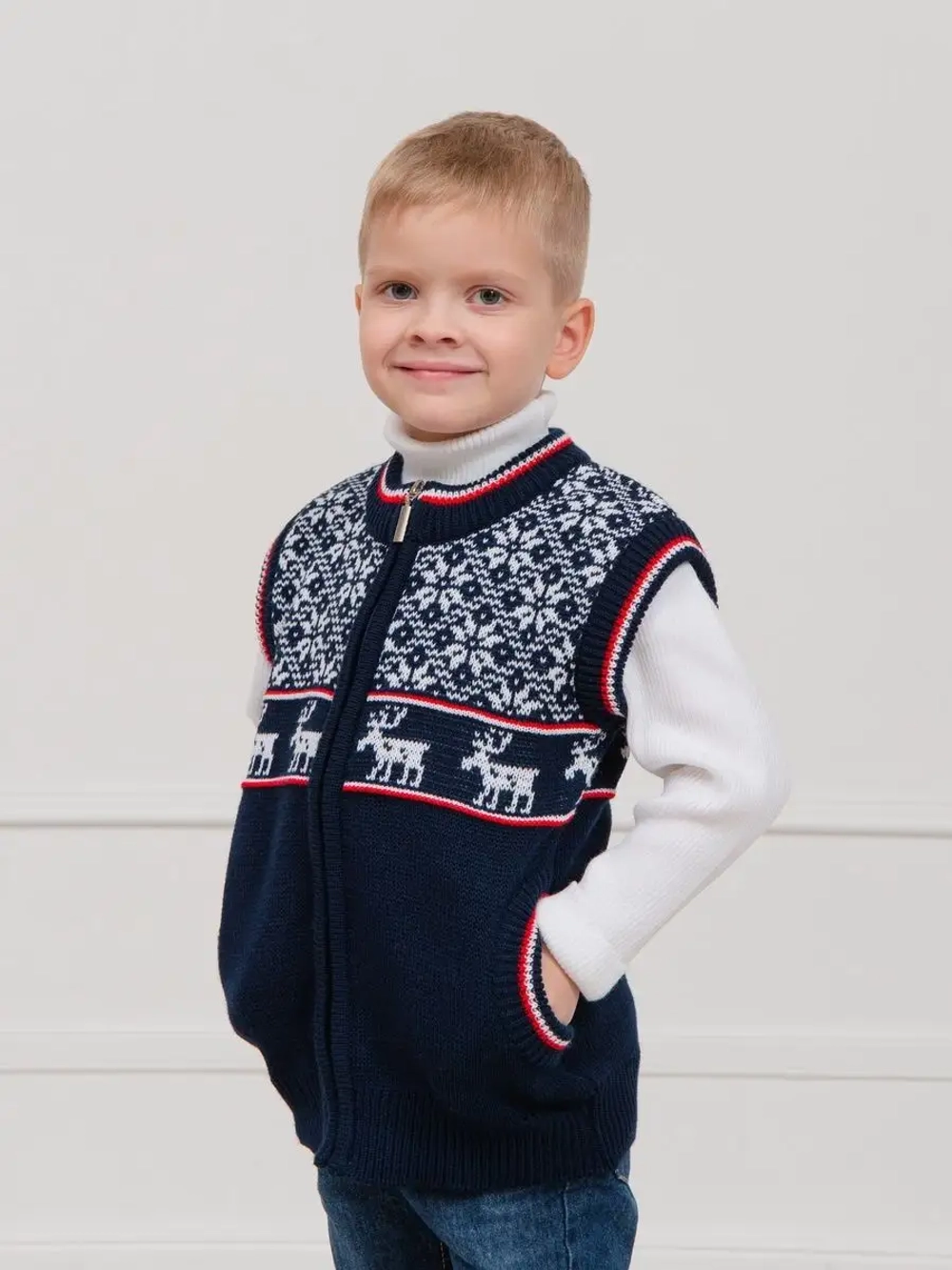 Жилет вязаный