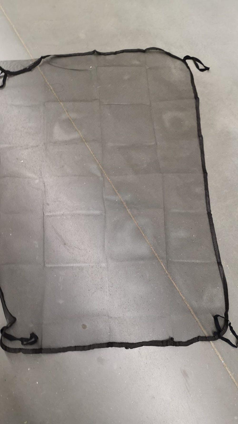 03 B / Москитная сетка на решетку радиатора универсальная 105 на 75 (за 1 шт.)