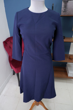 Платье Deniza лаконичное 46 размер, новое