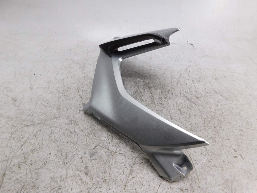 Пластик боковой правый Honda NC700X RC63 64385-MGS-D300