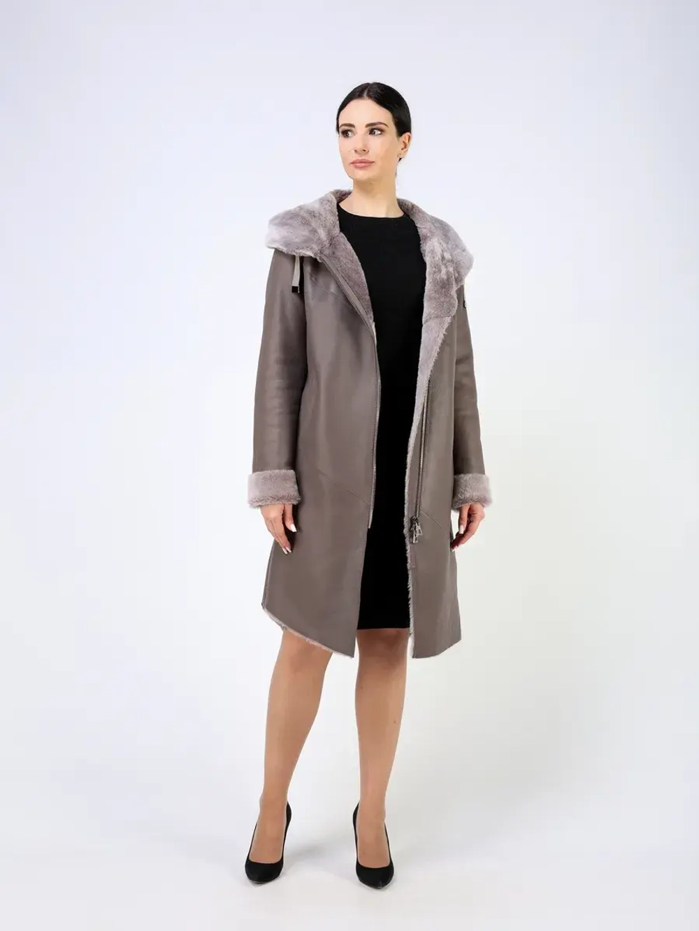 Дубленка зимняя натуральная с капюшоном