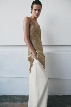 ZARA АСИММЕТРИЧНОЕ АТЛАСНОЕ ПЛАТЬЕ ИЗ КОЛЛЕКЦИИ ZW, СВЕТЛО-БЕЖЕВЫЙ