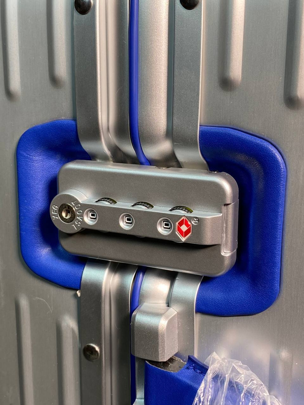 Чемодан Rimowa
