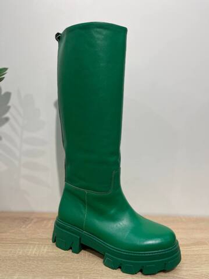 Сапоги из натуральной кожи