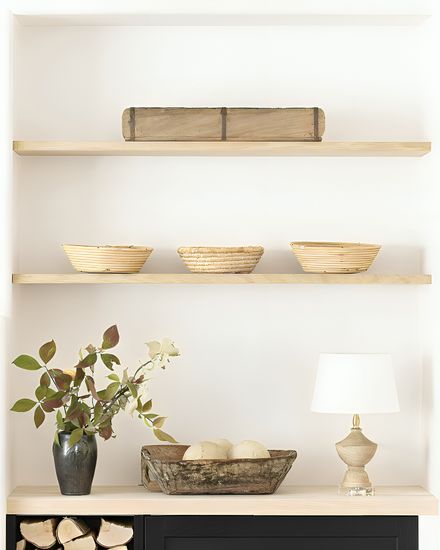 Деревянная настольная лампа “Беатрикс”