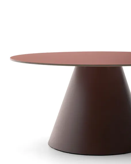 Журнальный столик Wilshire из стекла и стали терракотовый Ø80cm