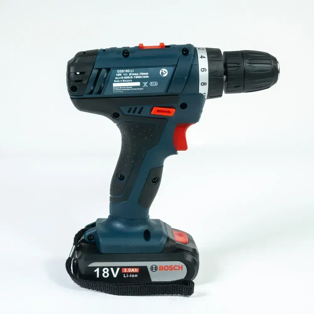 Bosch Дрель-шуруповерт, 18 В, 35 Нм, 2 АКБ