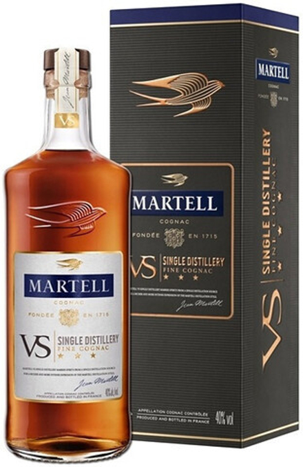 Коньяк Martell VS Single Distillery gift box, 0.7 л