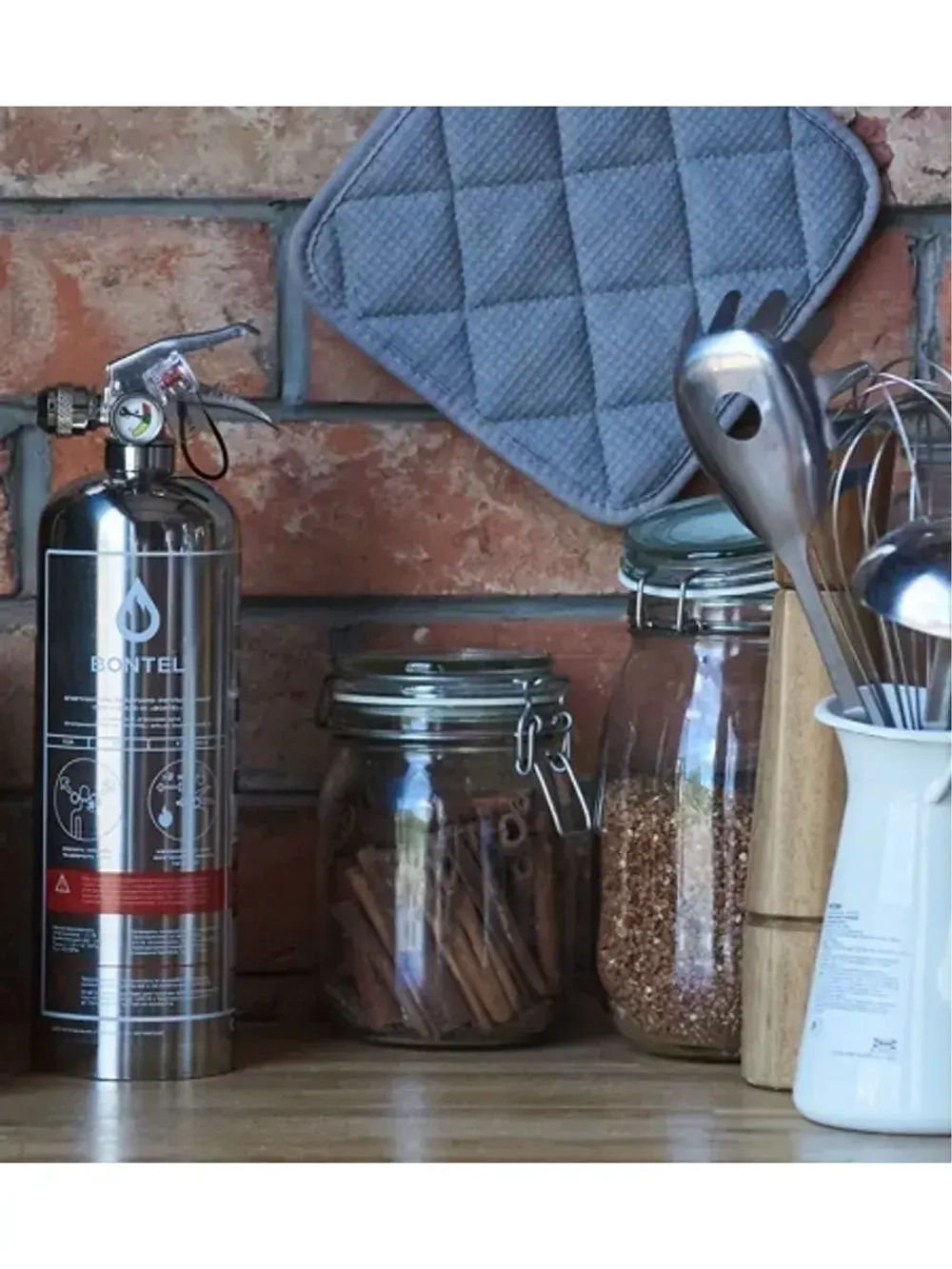 Огнетушитель-спрей с кронштейном (нержавеющая сталь) 1л