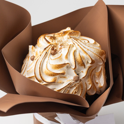 Итальянский кулич с карамельными кубиками