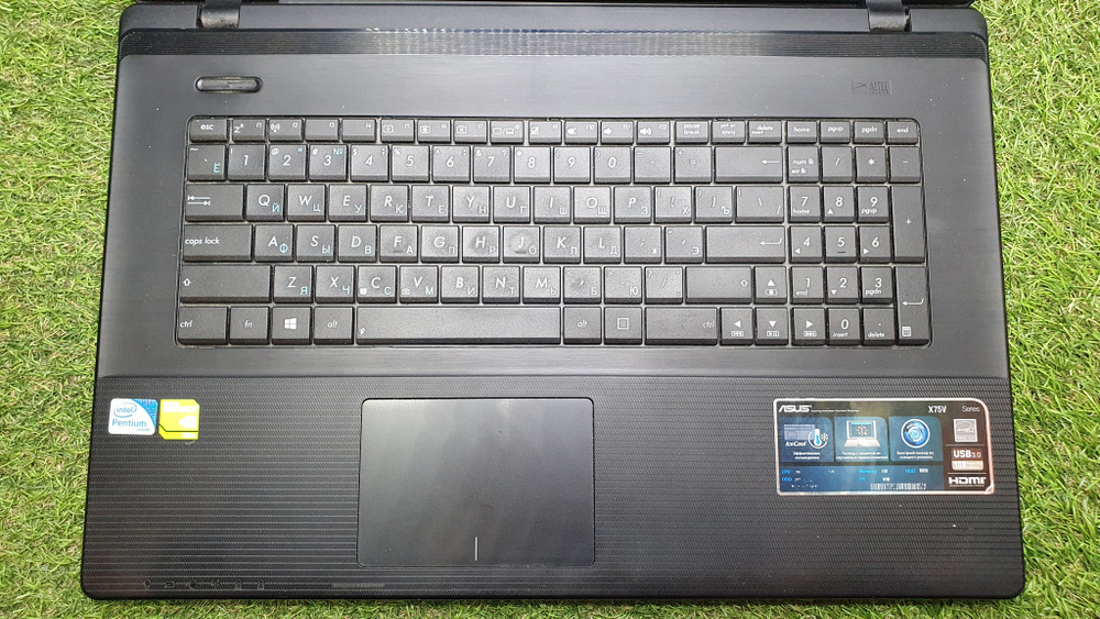 Ноутбук Asus Pentium /4Gb/GT 720M 2Gb
