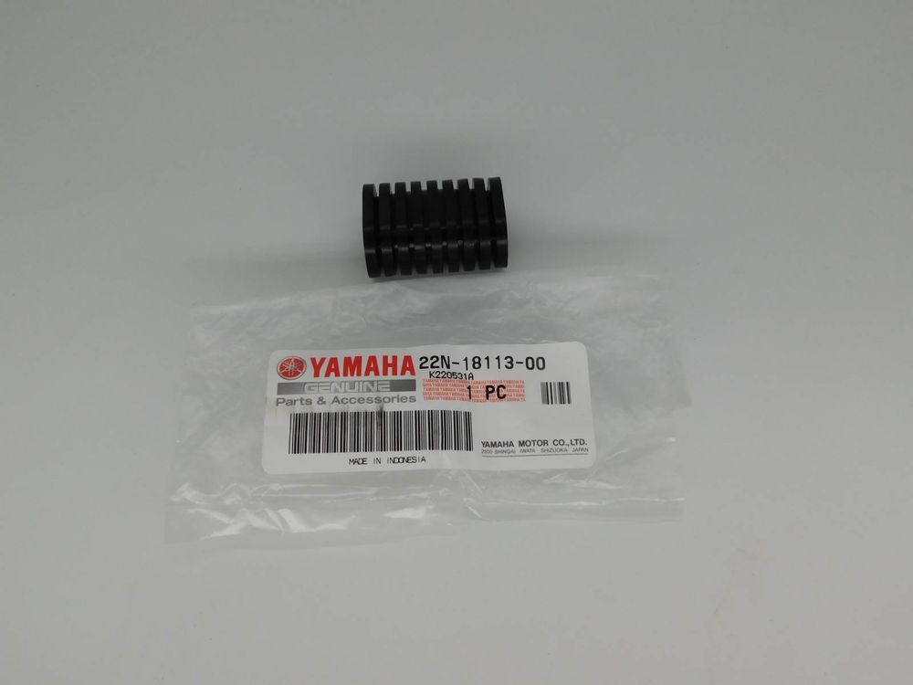 накладка на лапку кпп Yamaha FZ400 V-MAX 1200 TDM850 XVS400 XVS650 XVS1100 22N-18113-00-00