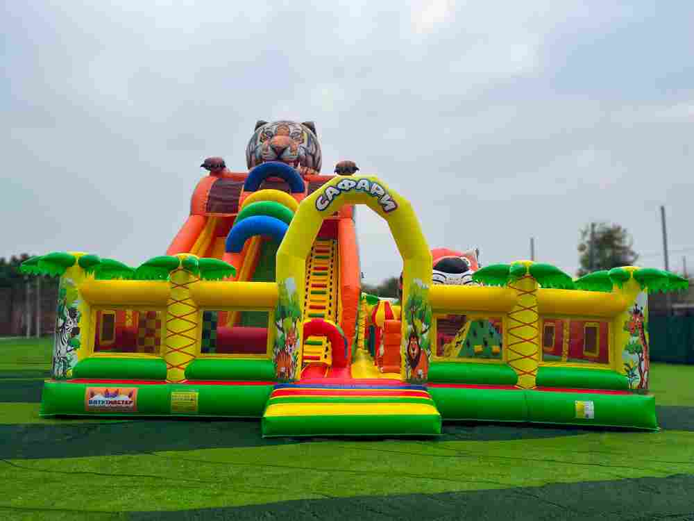 Коммерческий надувной батут «Сафари-Тигр» 10*9*8м, с двумя горками