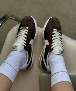 Кроссовки из натуральной замши