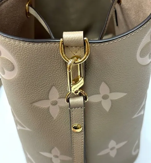 Сумка Louis Vuitton Neonoe MM серо-бежевый