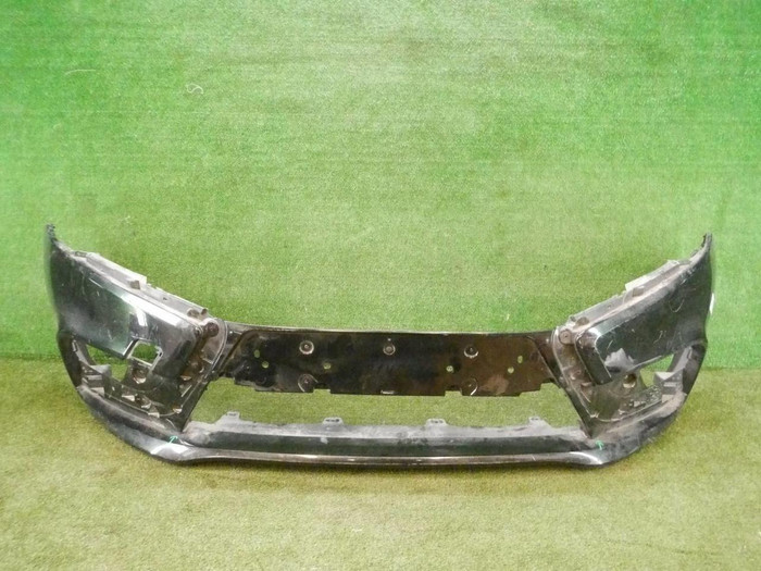 Бампер передний Lada Vesta (2015-н.в.)