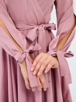 Платье с пышной юбкой