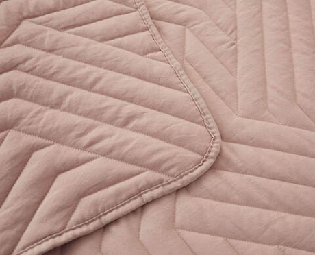 Покрывало 160х220 и наволочка 50х70 Sofi De MarkO Мориц розовое