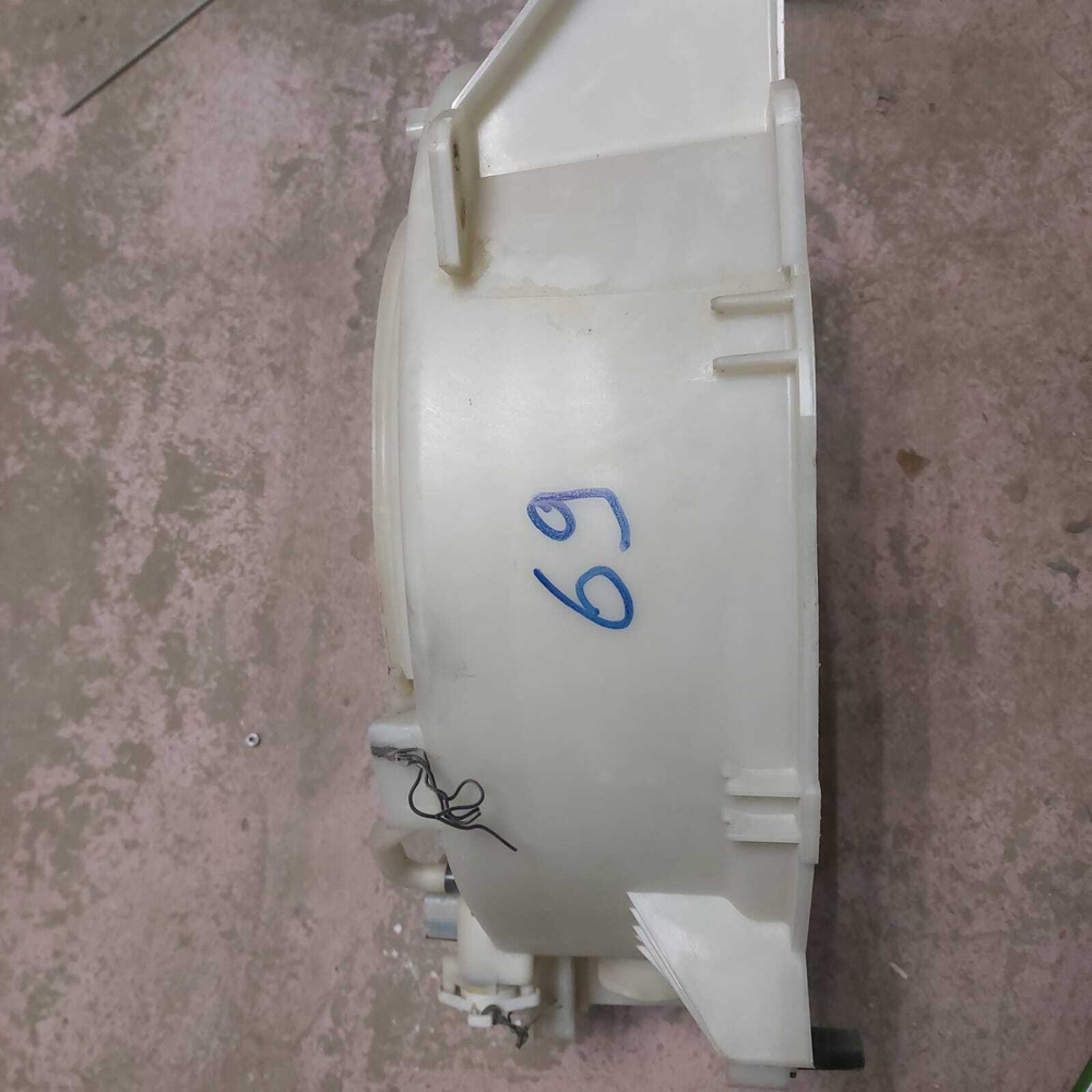 69 Передний полубак для стиральной машины Samsung DC61-30346A б/у