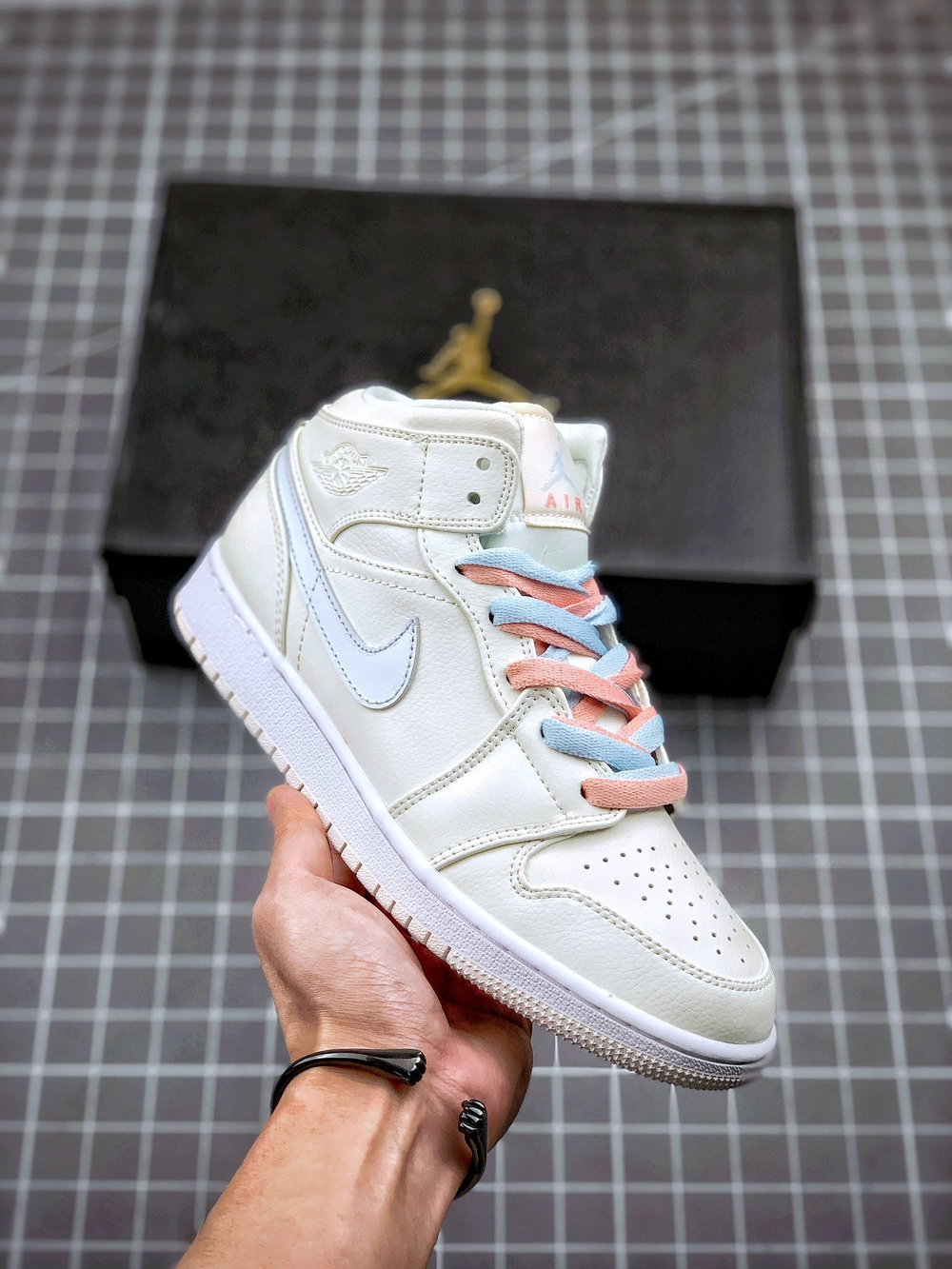 AIR JORDAN 1 MID MULTI-COLOR SWOOSH GS PHANTOM/IGLOO-PURPLE RISE-BLUE TINT