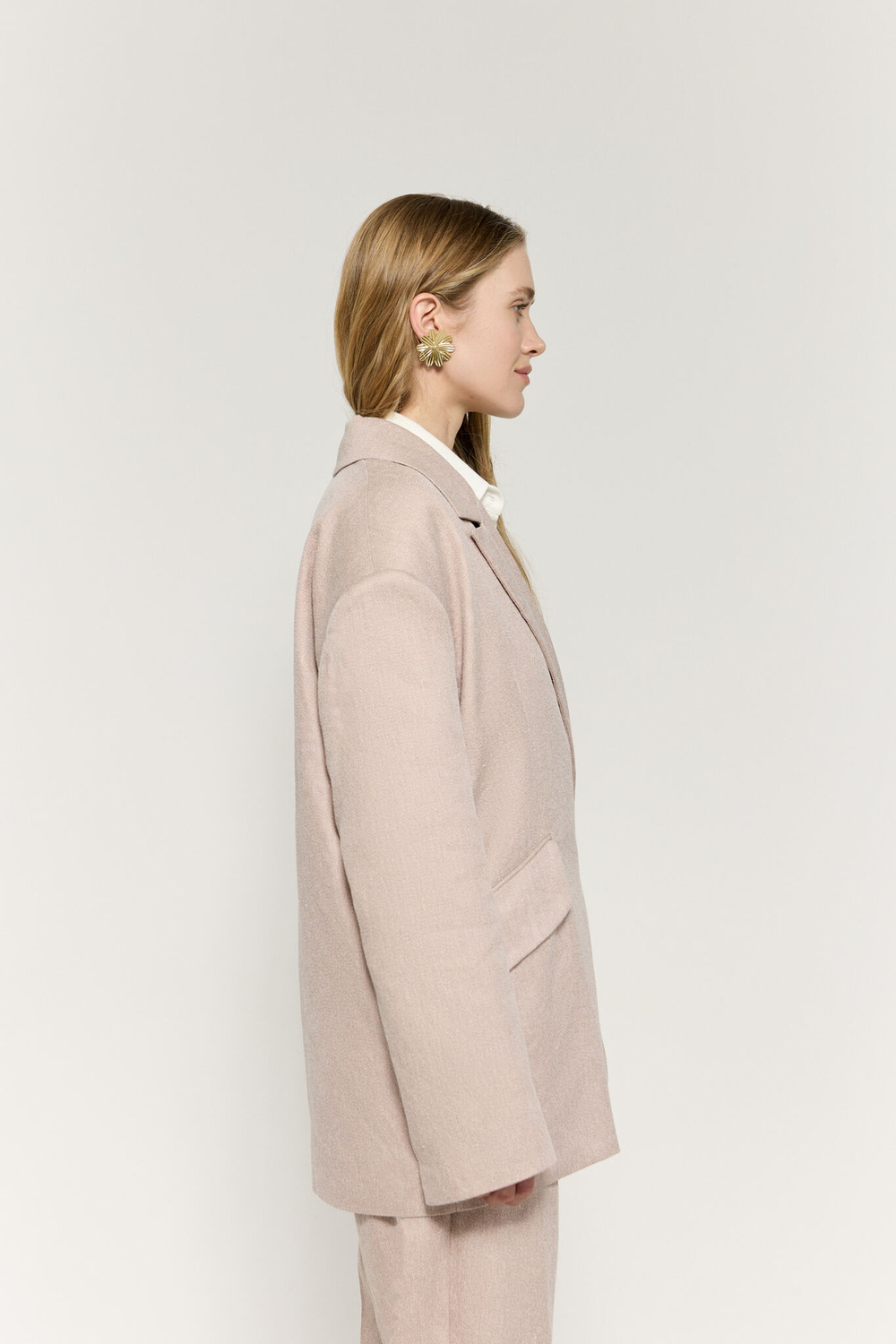 Жакет объемного кроя изо льна