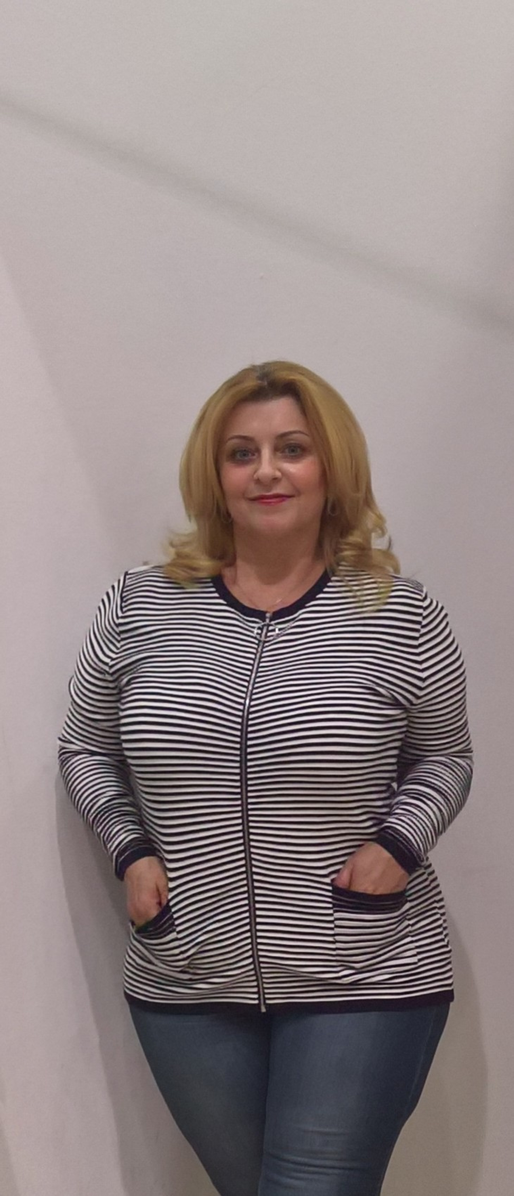 Жакет в мелкую полоску с кармашками